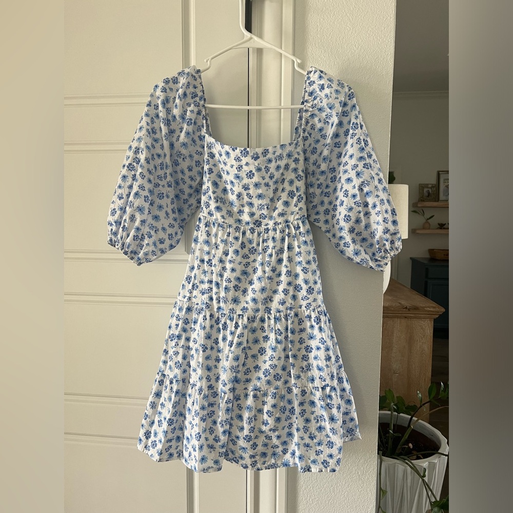 Karlie Smock Babydoll Dress in White and Blue Floral Size Womens Medium ruffle